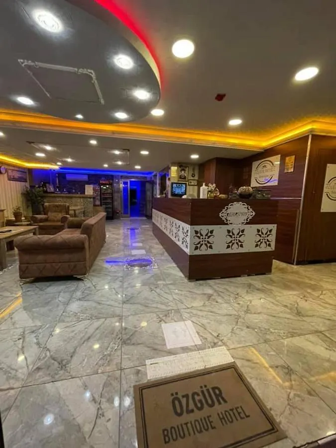 Oezguer Hotel Antalya