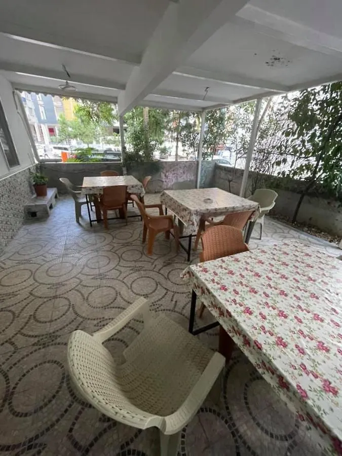 Oezguer Hotel Antalya